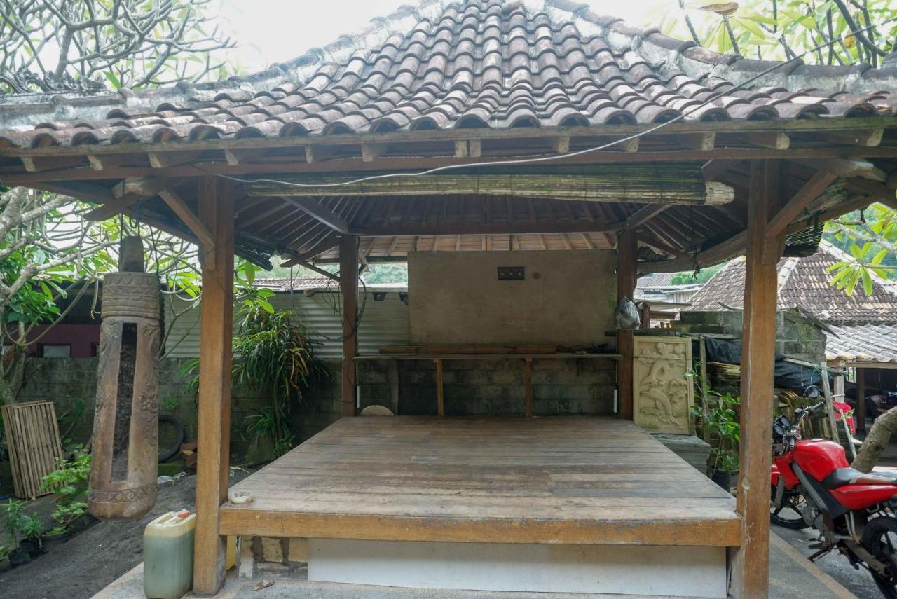 Hotel Kampoeng Drini Redpartner Brono 外观 照片